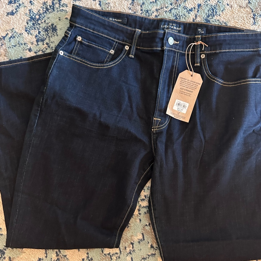 Lucky Men’s 223 denim jeans